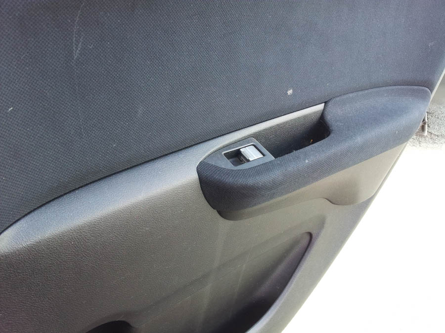 Honda FRV I-VTEC SE window-switch-driver-side-rear